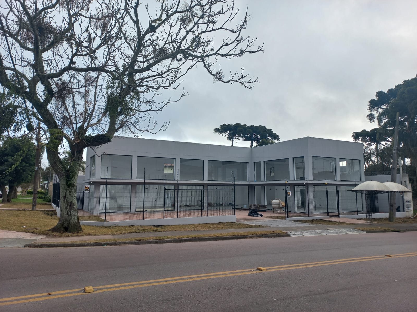 LOJAS 230m² – BOQUEIRÃO – foto 12