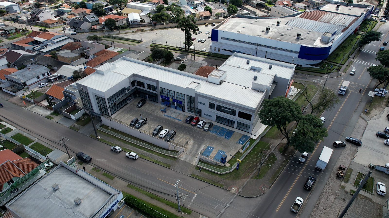 LOJAS 92m² a 445m² – Pinheirinho – foto 8